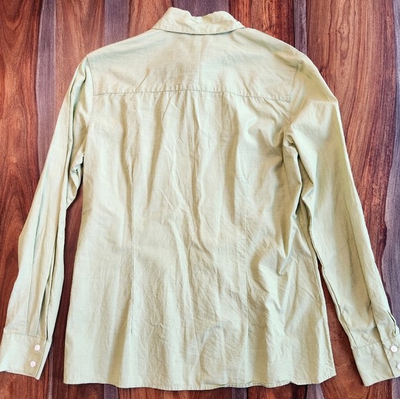 Casual Corner Long Sleeved Button Down Ladies Shirt Size 6 Green - Picture 5 of 5